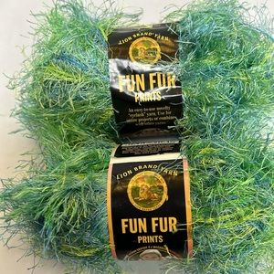 New Lion Brand Fun Fur Prints Eyelash Yarn 2 Skeins